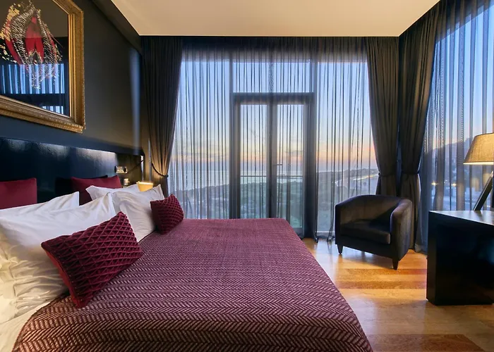 Farol Hotel